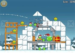 Le jeu Angry Birds se décline en version de Noël